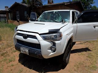 2021 Toyota 4Runner Venture Special Edition - Exterior Front Left Corner Image